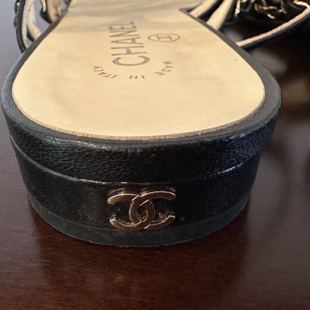 Chanel Black Leather CC Logo Chain Strap Women's Sandals Sz 40 Made in Italy - Picture 14 of 16